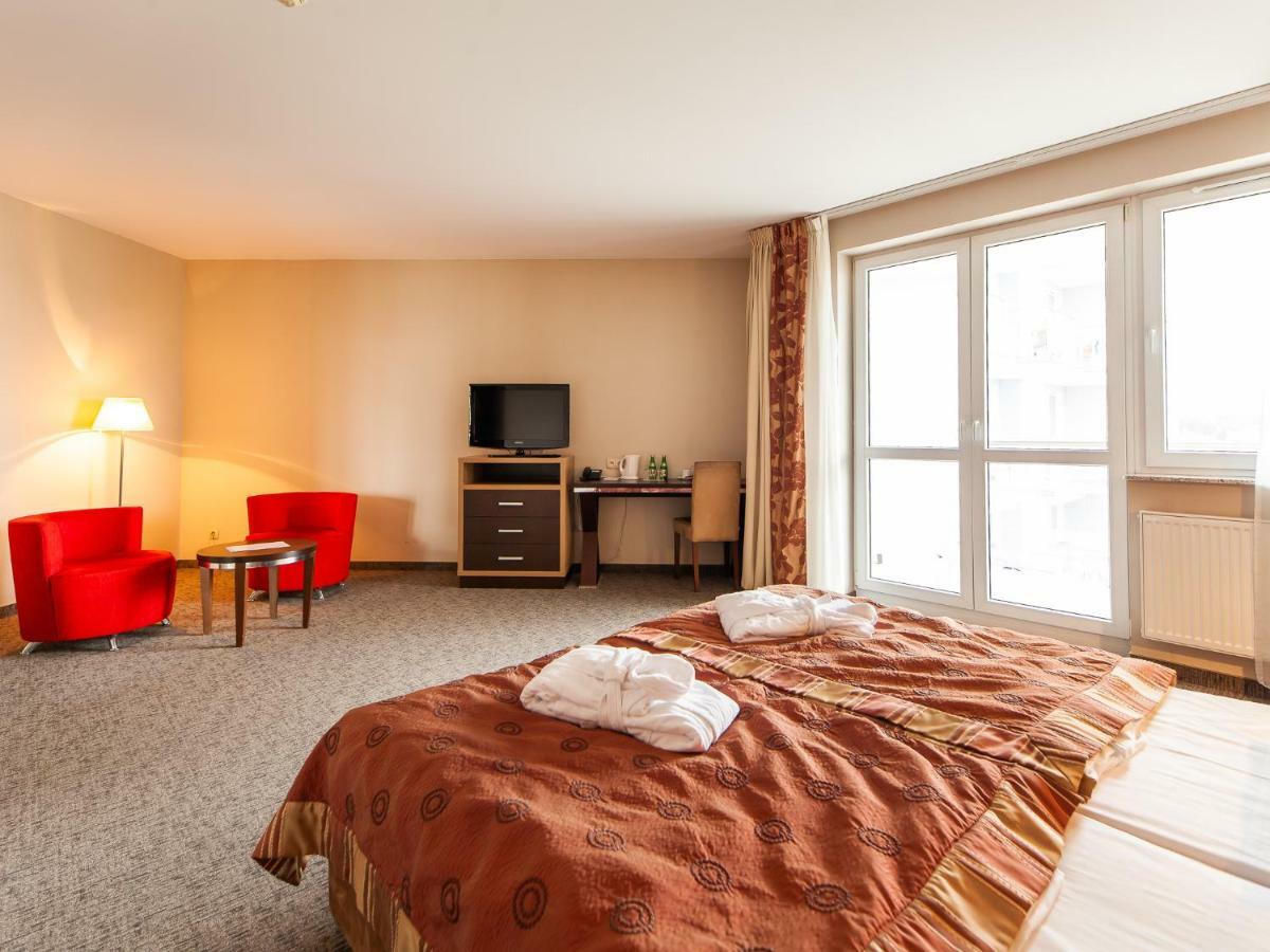 Apartament Hotelowy Delux W Kolobrzegu Ul Kosciuszki 16 Pobyt 7 Nocy 20 Procent Rabatu ,4 Dni 10 Procent Rabatu Exterior photo